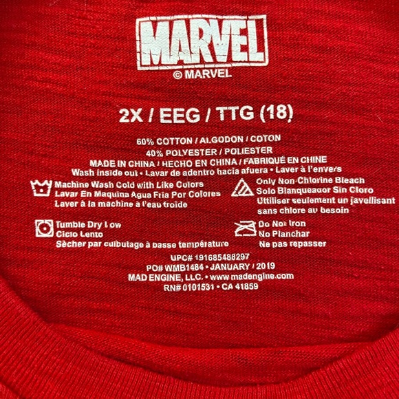 Marvel Spiderman Short Sleeve Tee Red Black 60/40 Cotton Poly Fits Like Kids L - Picture 3 of 4